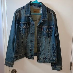 Levi’s Denim Jacket - Size XL